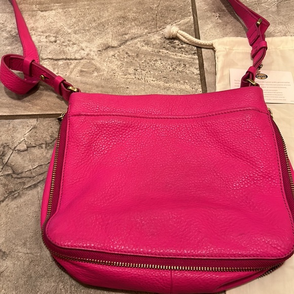 Fossil EUC hot pink crossbody purse with dust bag - Picture 5 of 9